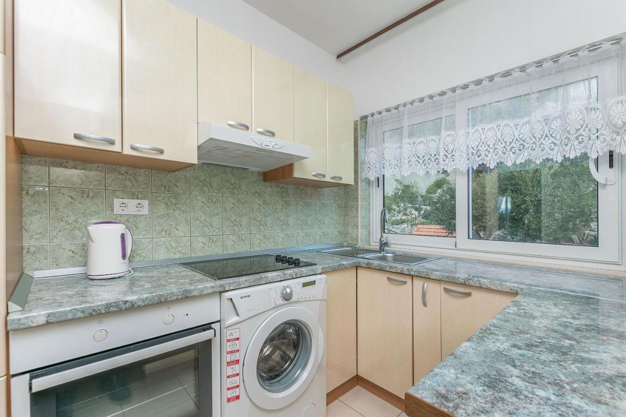 Mara Apartment